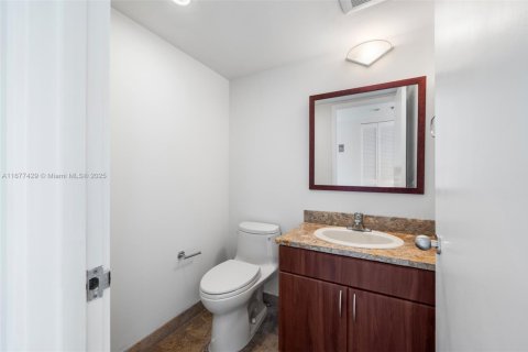 Copropriété à vendre à Miami, Floride: 2 chambres, 122.26 m2 № 1406139 - photo 22