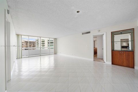 Copropriété à vendre à Miami, Floride: 2 chambres, 122.26 m2 № 1406139 - photo 21