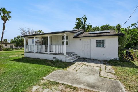 House in Orlando, Florida 2 bedrooms, 90.21 sq.m. № 2195291