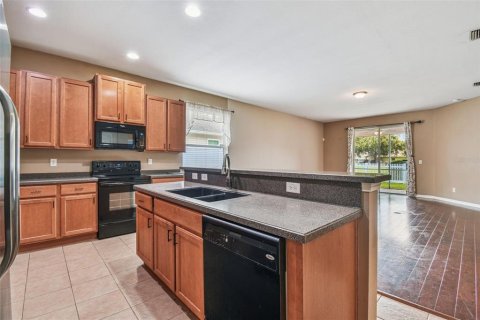 House in Wesley Chapel, Florida 3 bedrooms, 184.5 sq.m. № 1853828 - photo 14