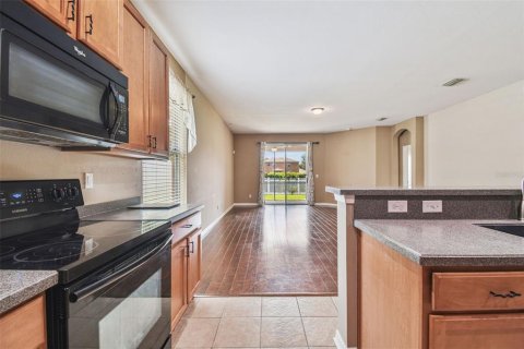 House in Wesley Chapel, Florida 3 bedrooms, 184.5 sq.m. № 1853828 - photo 21