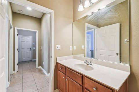 House in Wesley Chapel, Florida 3 bedrooms, 184.5 sq.m. № 1853828 - photo 30