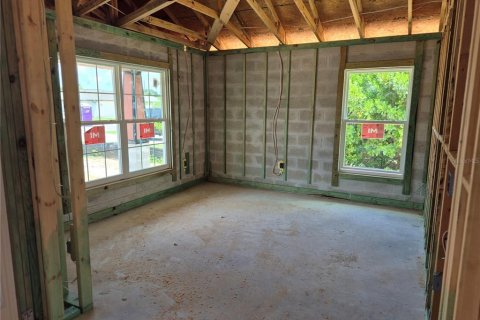 House in Punta Gorda, Florida 4 bedrooms, 210.42 sq.m. № 1734382 - photo 8