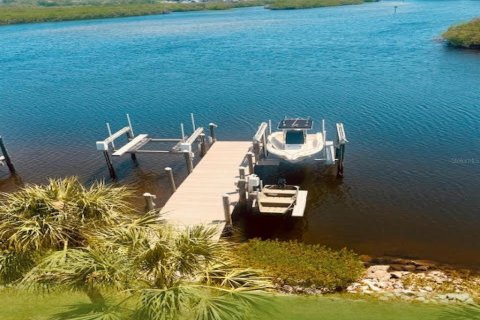 Adosado en venta en Tarpon Springs, Florida, 3 dormitorios, 222.97 m2 № 1631973 - foto 4
