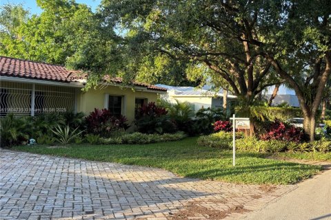Villa ou maison à louer à South Miami, Floride: 3 chambres, 133.04 m2 № 1959680 - photo 21