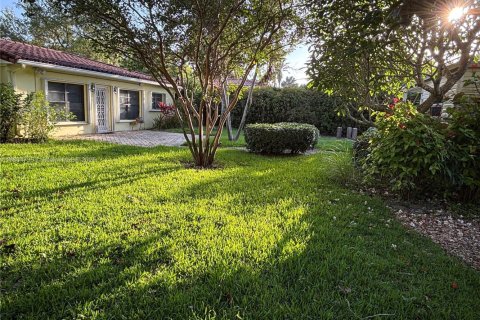 Villa ou maison à louer à South Miami, Floride: 3 chambres, 133.04 m2 № 1959680 - photo 13