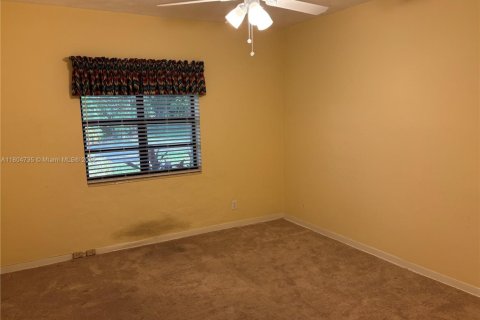 Villa ou maison à louer à South Miami, Floride: 3 chambres, 133.04 m2 № 1959680 - photo 14