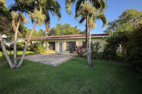 Villa ou maison à louer à South Miami, Floride: 3 chambres, 133.04 m2 № 1959680 - photo 6