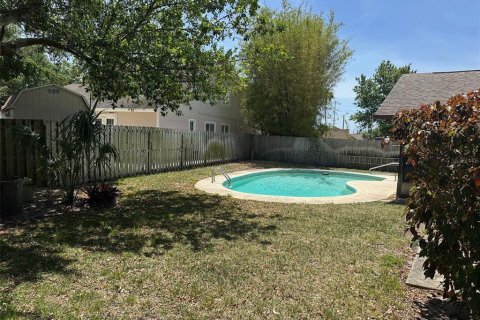 House in Palm Harbor, Florida 3 bedrooms, 153.47 sq.m. № 1718970 - photo 2