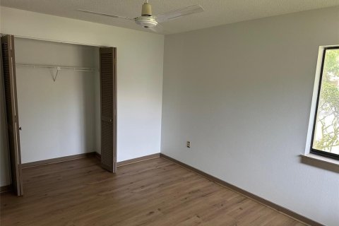 House in Palm Harbor, Florida 3 bedrooms, 153.47 sq.m. № 1718970 - photo 9