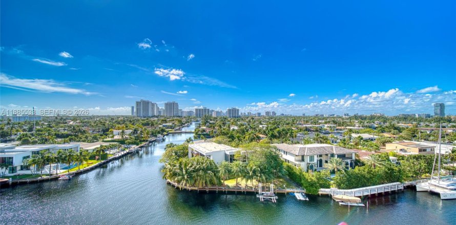 Condo à Hallandale Beach, Floride, 2 chambres № 2153957