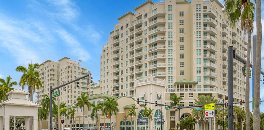 Condo à Boynton Beach, Floride, 3 chambres  № 2077797