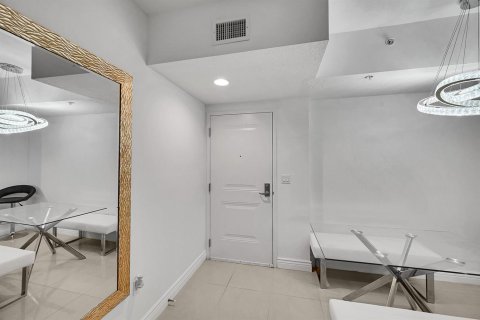 Copropriété à vendre à Boynton Beach, Floride: 3 chambres, 116.5 m2 № 2077797 - photo 5