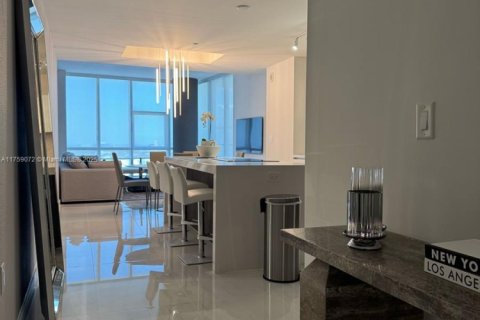 Copropriété à louer à Miami, Floride: 3 chambres, 204.76 m2 № 1860481 - photo 27