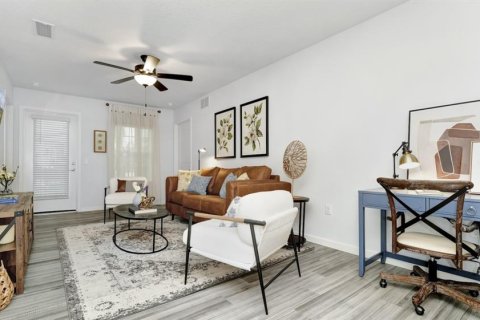 Apartamento en alquiler en Apopka, Florida, 3 dormitorios, 127.74 m2 № 1724923 - foto 4