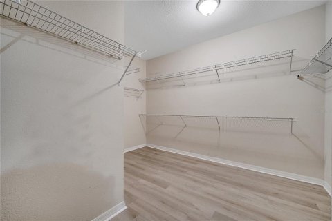 Villa ou maison à louer à Orlando, Floride: 4 chambres, 268.86 m2 № 1815656 - photo 26