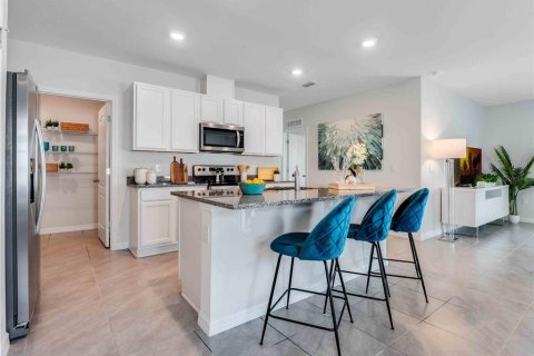 Casa en venta en Sanford, Florida, 5 dormitorios, 227.33 m2 № 1903702 - foto 9