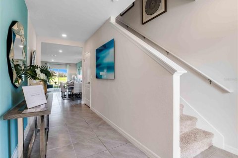 Casa en venta en Sanford, Florida, 5 dormitorios, 227.33 m2 № 1903702 - foto 2