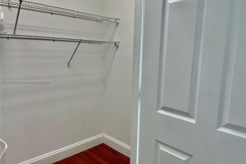 Condominio en venta en Aventura, Florida, 1 dormitorio, 74.32 m2 № 1689472 - foto 10