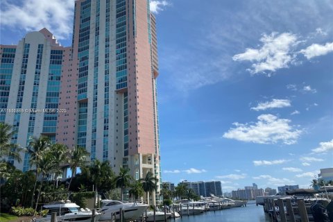Condominio en venta en Aventura, Florida, 1 dormitorio, 74.32 m2 № 1689472 - foto 23