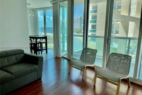Condominio en venta en Aventura, Florida, 1 dormitorio, 74.32 m2 № 1689472 - foto 5