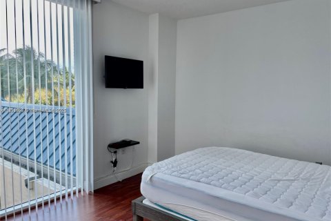 Condominio en venta en Aventura, Florida, 1 dormitorio, 74.32 m2 № 1689472 - foto 9