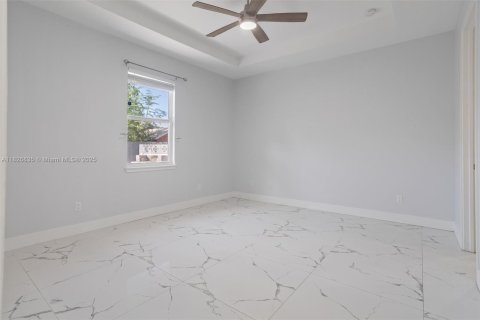 House in West Palm Beach, Florida 4 bedrooms, 149.57 sq.m. № 1797103 - photo 23