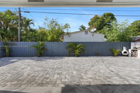 House in West Palm Beach, Florida 4 bedrooms, 149.57 sq.m. № 1797103 - photo 12