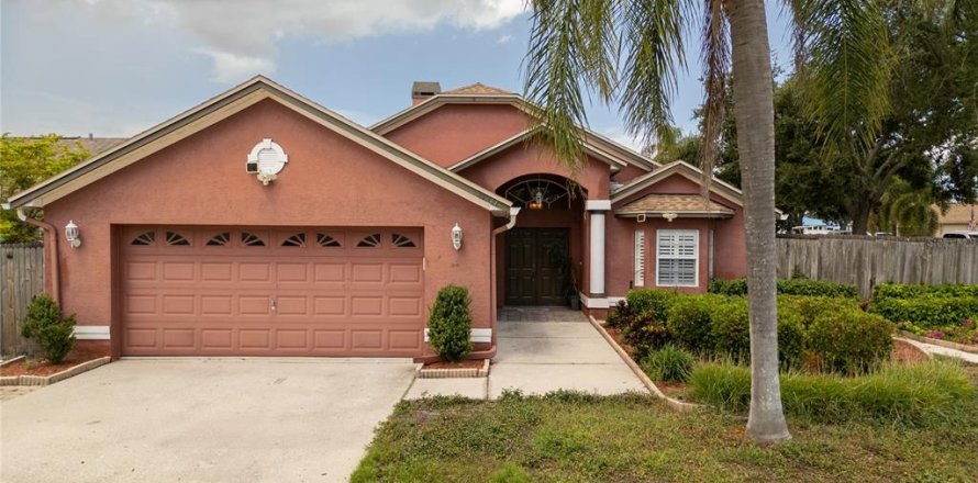 Villa ou maison à Largo, Floride 3 chambres, 143.72 m2 № 1893830