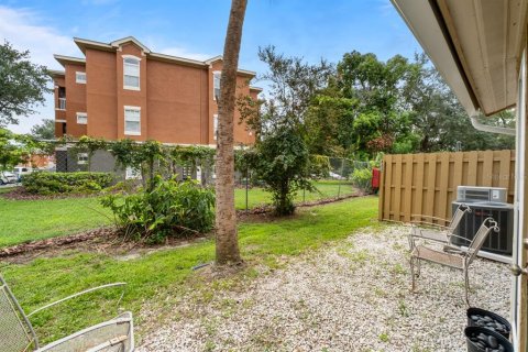 Condominio en alquiler en Orlando, Florida, 2 dormitorios, 102.1 m2 № 2321712 - foto 16