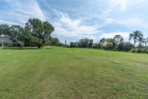 Copropriété à vendre à New Port Richey, Floride: 2 chambres, 137.68 m2 № 2411418 - photo 26