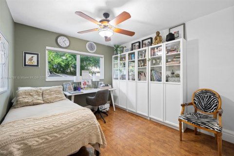 Casa en venta en Palmetto Bay, Florida, 5 dormitorios, 212.75 m2 № 1950157 - foto 17