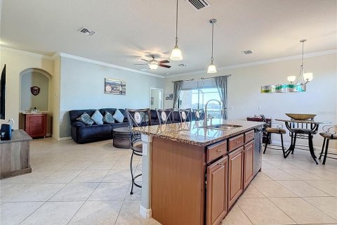 Villa ou maison à louer à Bradenton, Floride: 4 chambres, 267.93 m2 № 1886374 - photo 12