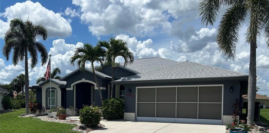 House in Punta Gorda, Florida 3 bedrooms, 208.66 sq.m. № 1798396