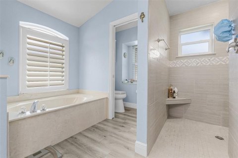 House in Punta Gorda, Florida 3 bedrooms, 208.66 sq.m. № 1798396 - photo 9