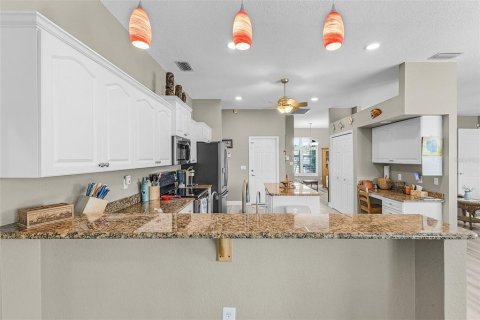 House in Punta Gorda, Florida 3 bedrooms, 208.66 sq.m. № 1798396 - photo 15