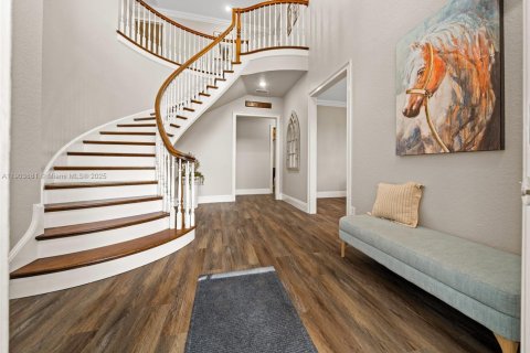 Casa en venta en Ocala, Florida, 5 dormitorios, 512.17 m2 № 1954933 - foto 9