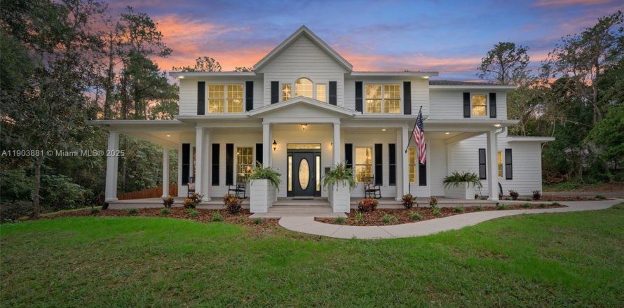 Casa en Ocala, Florida 5 dormitorios, 512.17 m2 № 1954933