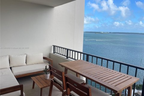 Снять в аренду кондоминиум в Майами, Флорида 1 спальня, 76.18м2, № 1954162 - фото 1