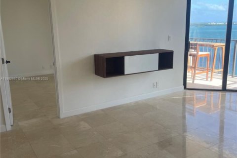 Снять в аренду кондоминиум в Майами, Флорида 1 спальня, 76.18м2, № 1954162 - фото 8