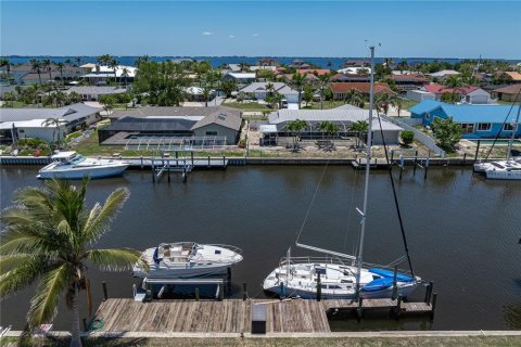 Casa en venta en Port Charlotte, Florida, 4 dormitorios, 219.34 m2 № 1741159 - foto 11