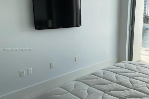 Condominio en alquiler en North Bay Village, Florida, 2 dormitorios, 76.92 m2 № 2010749 - foto 22