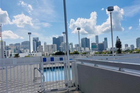 Снять в аренду квартиру в Майами, Флорида 2 спальни, 86.86м2, № 2034519 - фото 14