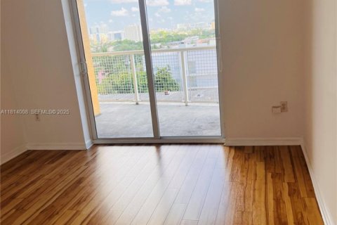 Снять в аренду квартиру в Майами, Флорида 2 спальни, 86.86м2, № 2034519 - фото 9