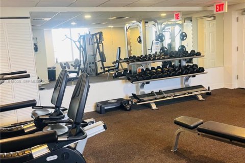 Снять в аренду квартиру в Майами, Флорида 2 спальни, 86.86м2, № 2034519 - фото 15