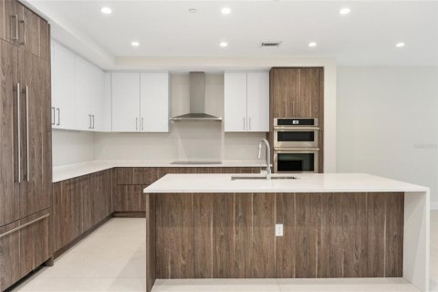 Copropriété à vendre à Saint Petersburg, Floride: 2 chambres, 179.77 m2 № 2391683 - photo 14