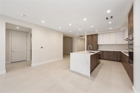 Copropriété à vendre à Saint Petersburg, Floride: 2 chambres, 179.77 m2 № 2391683 - photo 10