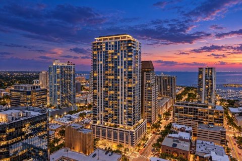 Condo à Saint Petersburg, Floride, 2 chambres № 2391683