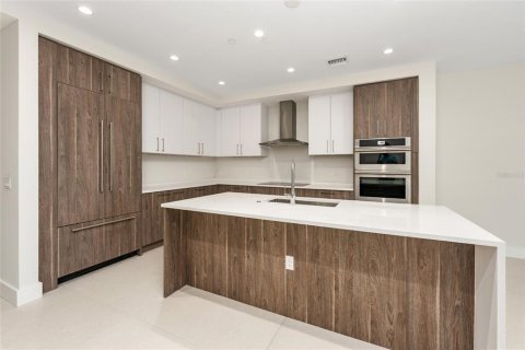 Copropriété à vendre à Saint Petersburg, Floride: 2 chambres, 179.77 m2 № 2391683 - photo 13