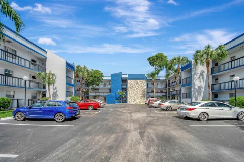 Condominio en Margate, Florida, 2 dormitorios № 2182115